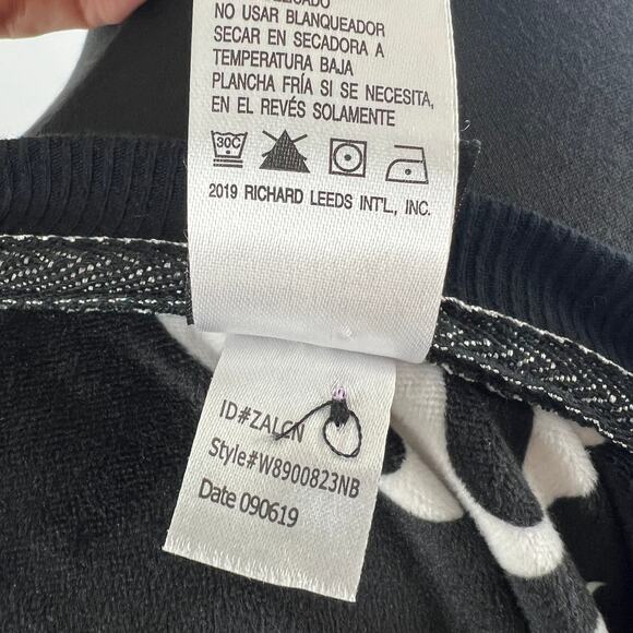 Disney The Nightmare Before Christmas Black Pajama Top Sleepwear Size XL - Picture 10 of 10